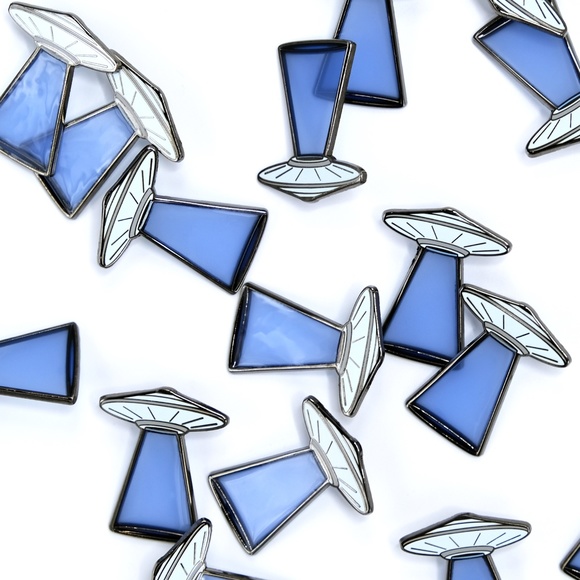 UFO Lapel Pin - Blue - Picture 4 of 4